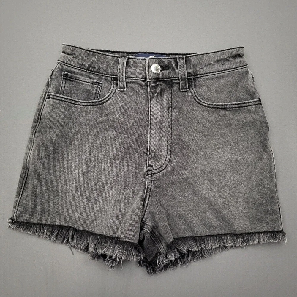 Hollister Ultra High-Rise‎ Mom Shorts Black Wash Vintage Stretch Sz 0 W24 Frayed